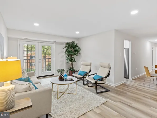 5915 Mayflower Ct APT 103, Alexandria, VA 22312