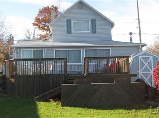 1640 Round Lake Hwy, Manitou Beach, MI