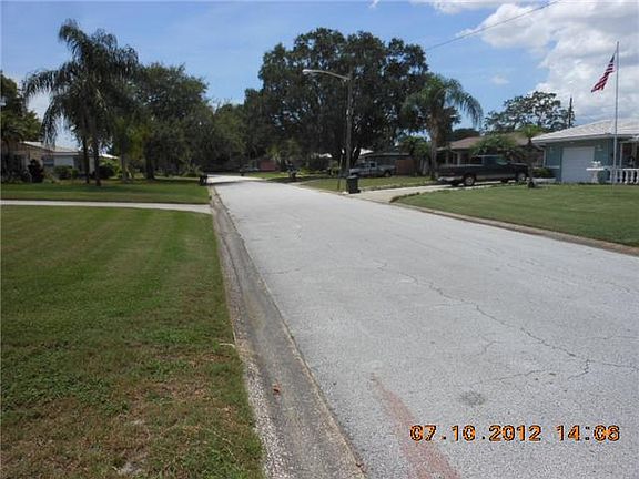 4th image of 3830 20th Ave N