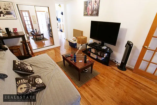 Rented by ZealEstate Group Inc | media 12