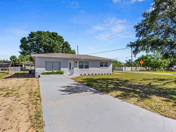 2nd image of 2525 Forest Dr