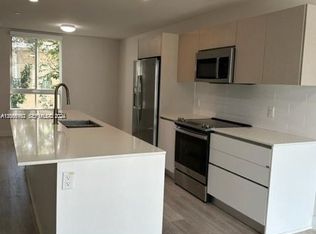 2561 NE 193rd St #1208, Miami, FL 33180