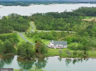 5211 Heron Rd, Cambridge, MD 21613
