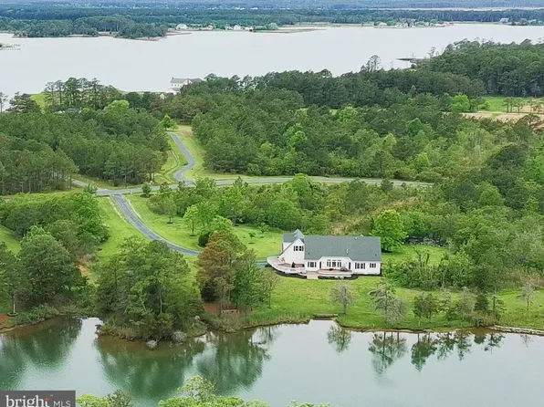 5211 Heron Rd, Cambridge, MD 21613