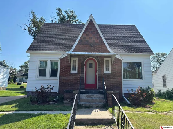 1308 G St, Fairbury, NE 68352