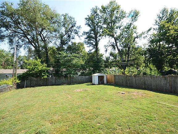 4th image of 9123 Richards Dr
