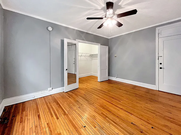 Oakview Apartments — Photo 17