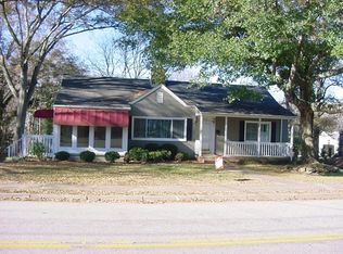 605 Summit Dr, Greenville, SC 29609