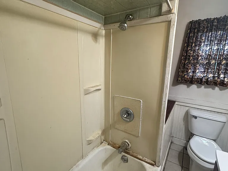 2236 King St — Photo 15