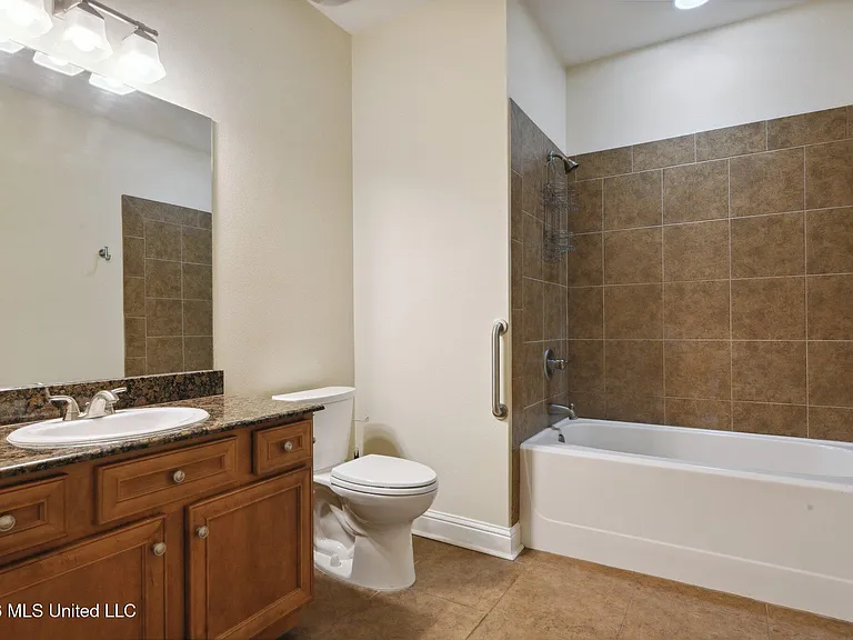 6147 Firestone St #D-1 — Photo 20