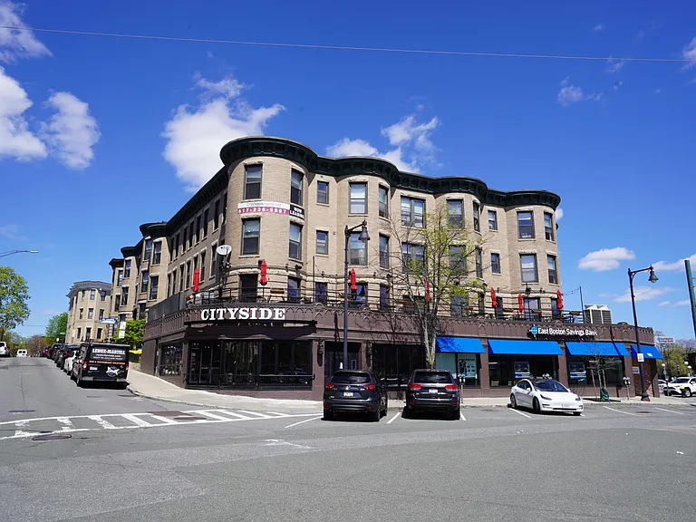 1950 Beacon St #8 — Photo 25