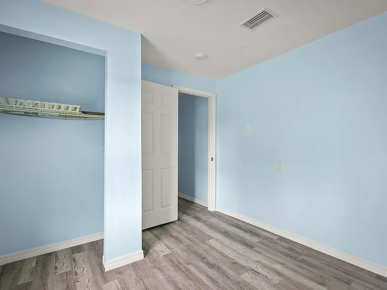 260 Vernis Ave — Photo 18