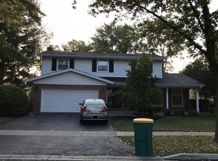 579 Castlewood Ln, Deerfield, IL