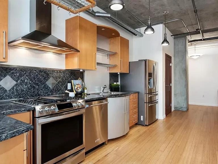 1401 Wewatta St #601 — Photo 8