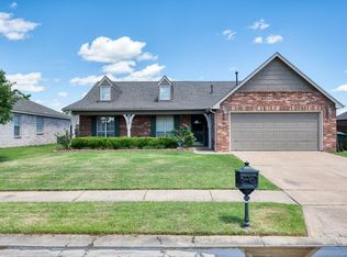 8915 N 152nd Ave, Owasso, OK 74055