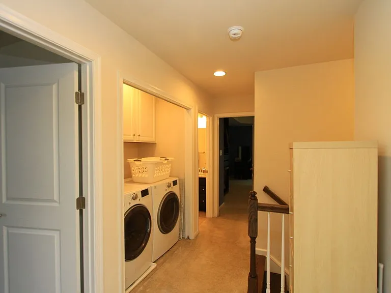 129 Parkway Ct — Photo 15
