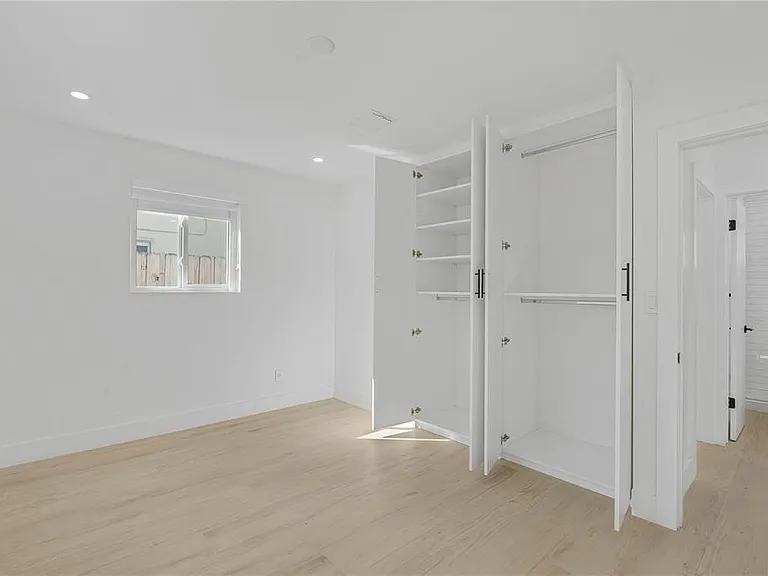 1116 N 31st Ave — Photo 18