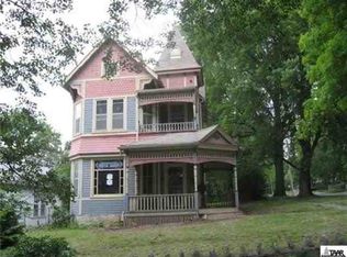 300 Linn St, Leavenworth, KS 66048
