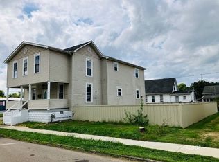 693 S 2nd Ave, Middleport, OH 45760