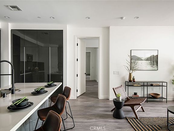 4th image of 118 Astronaut Ellison S Onizuka St #206