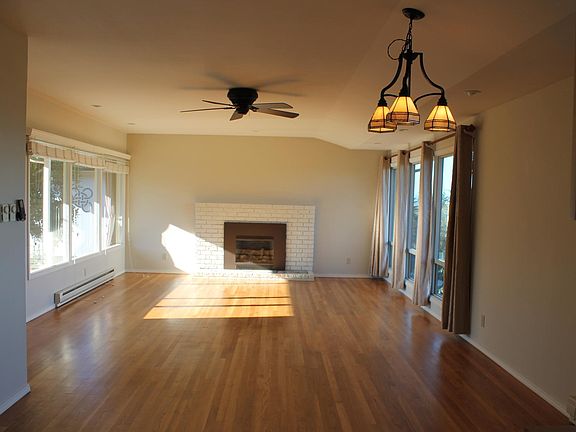 5th image of 1727 E 4th St