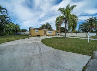 3175 Indian Trl, Lake Worth, FL 33462