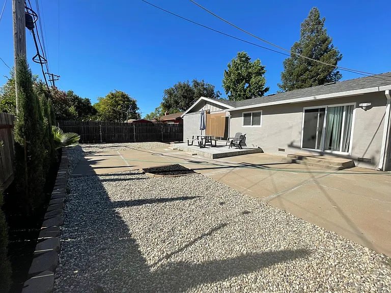 3006 Chestnut Hill Dr — Photo 17