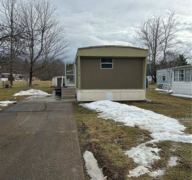 1st image of 1093 Michael Dr