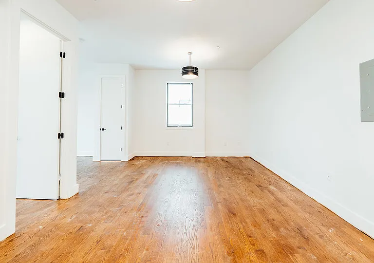 67 Stanhope St #3A — Photo 4