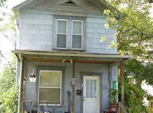 245 E Martin St, East Palestine, OH 44413