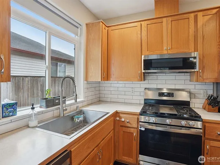 9409 NE 41st Ave — Photo 7