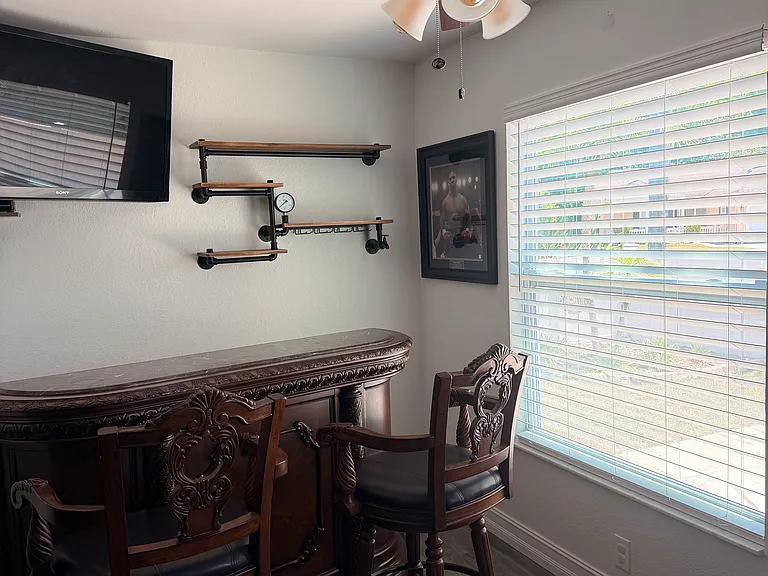 4208 Northampton Dr — Photo 13