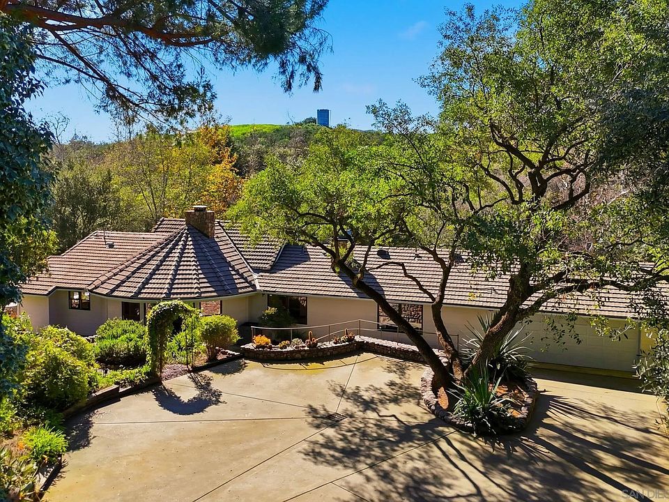 1st image of 432 Arnold Way