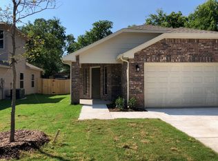 1516 E Broadway St, Gainesville, TX 76240