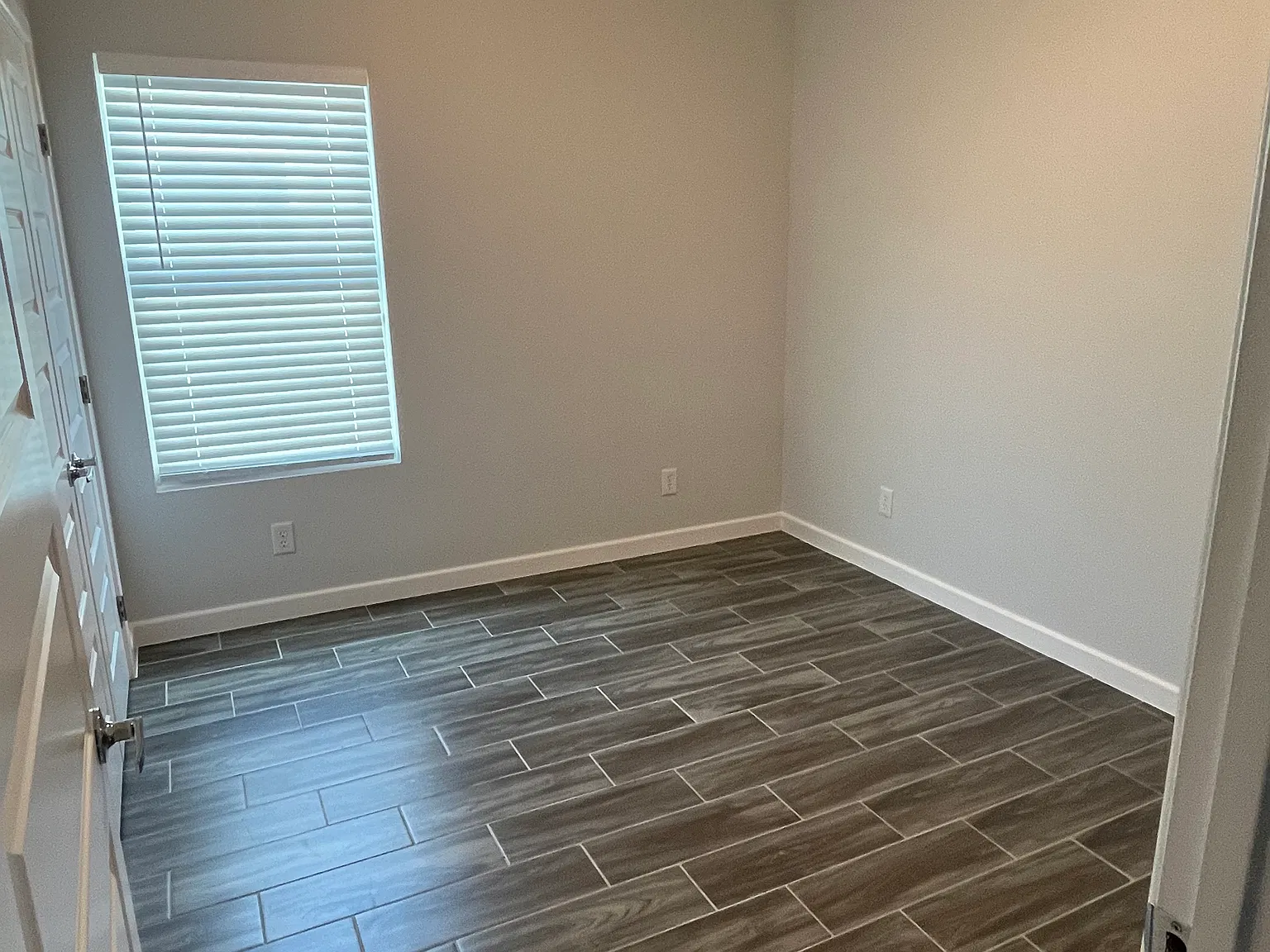 1708 W Violet Dr — Photo 4