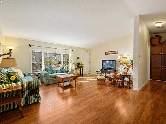5th image of 17933 S Greenfield Dr