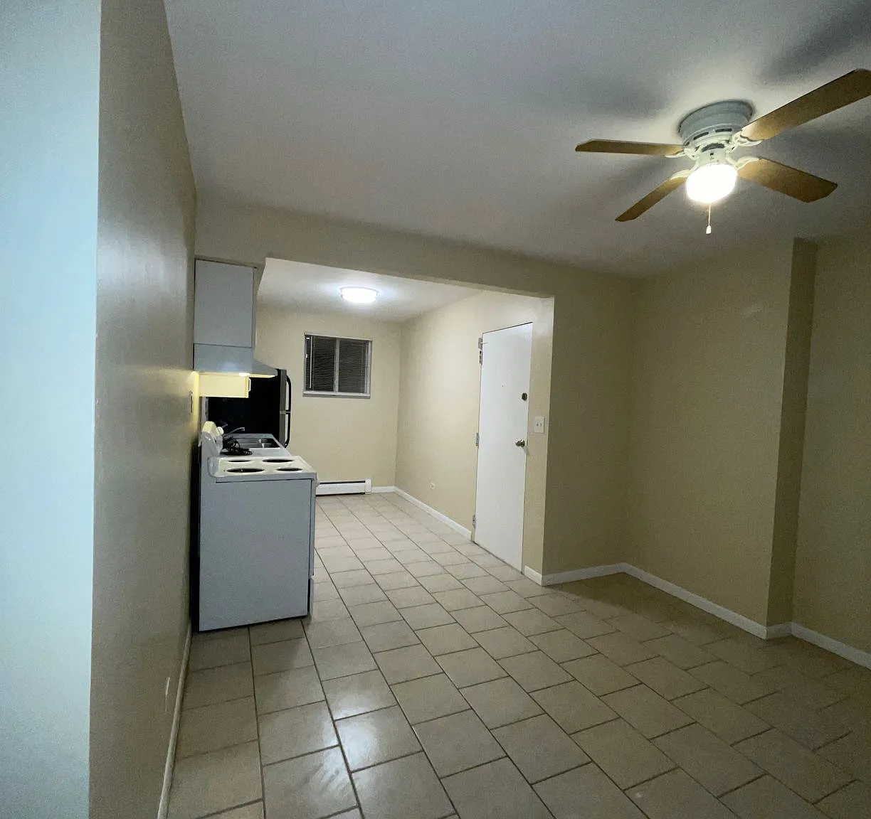 1 bed, 750 sqft, $1,150 — Photo 4