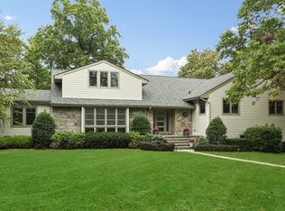 11 Aspen Rd, Scarsdale, NY 10583