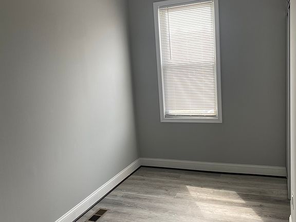 5th image of 1211 Poplar Grove St