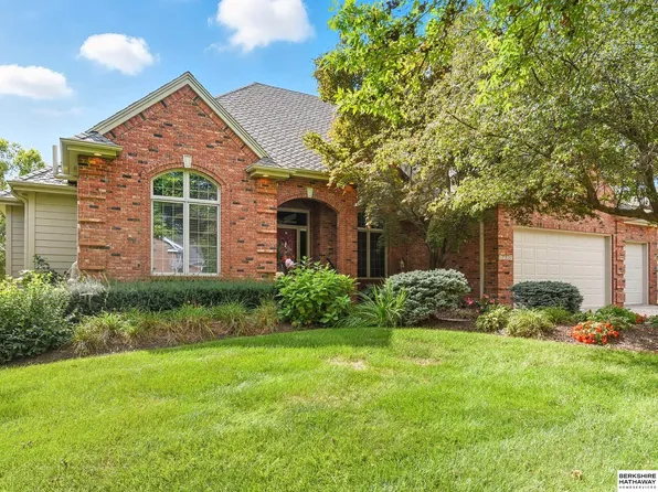 17227 Douglas St, Omaha, NE 68118