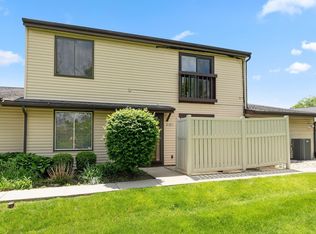 2101 Bayside Ct, Fort Wayne, IN 46804