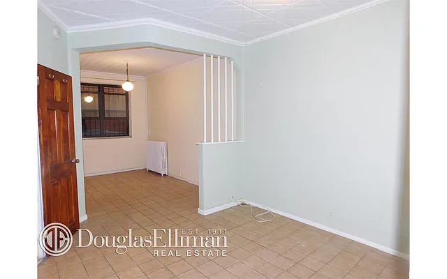 Rented by Douglas Elliman | media 19