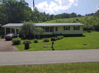 24021 Jacks Fork Rd, Rush, KY 41168