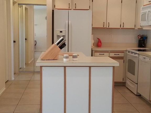 5th image of 5520 Kenwood Dr