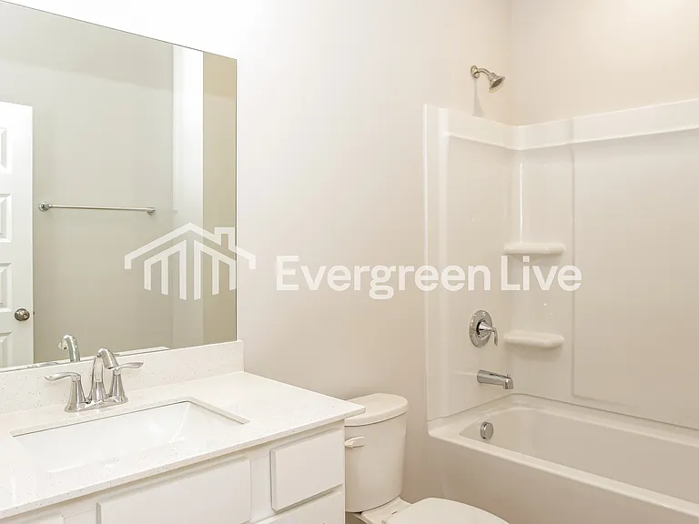 17727 Denham Cir — Photo 14