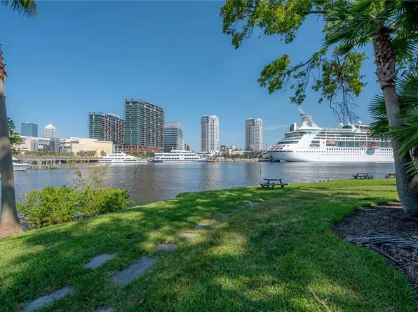 709 Mainsail Dr #709, Tampa, FL 33602