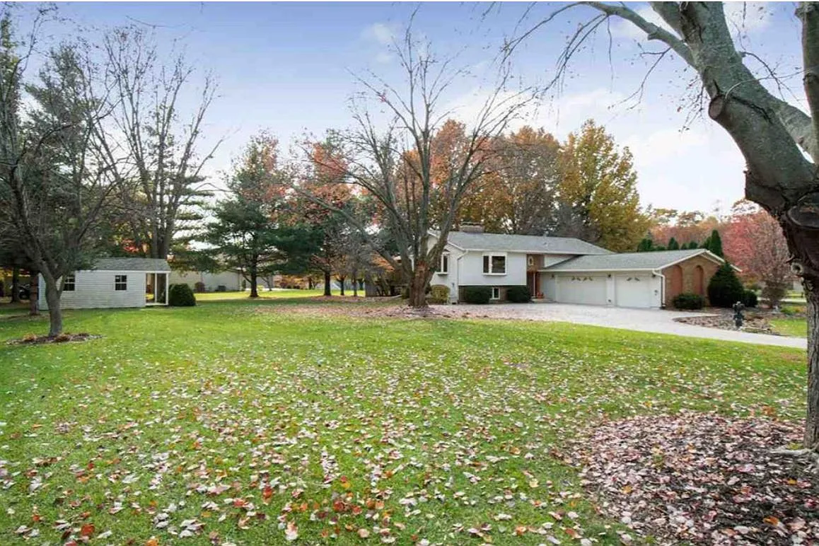 14 Timber Ridge Dr photo 1