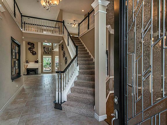 3rd image of 15519 Driftwood Oak Ct