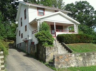 1941 19th St SW, Akron, OH 44314