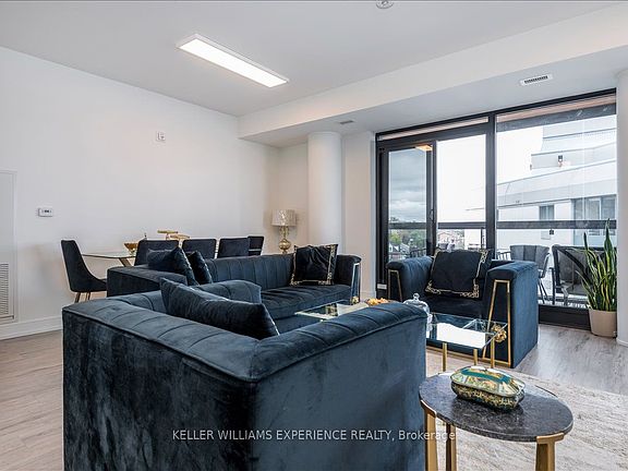 5th image of 185 Dunlop St E #714